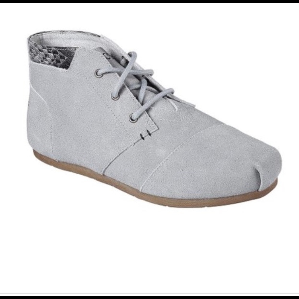 NEW IN BOX Skechers bobs memory foam ankle boot